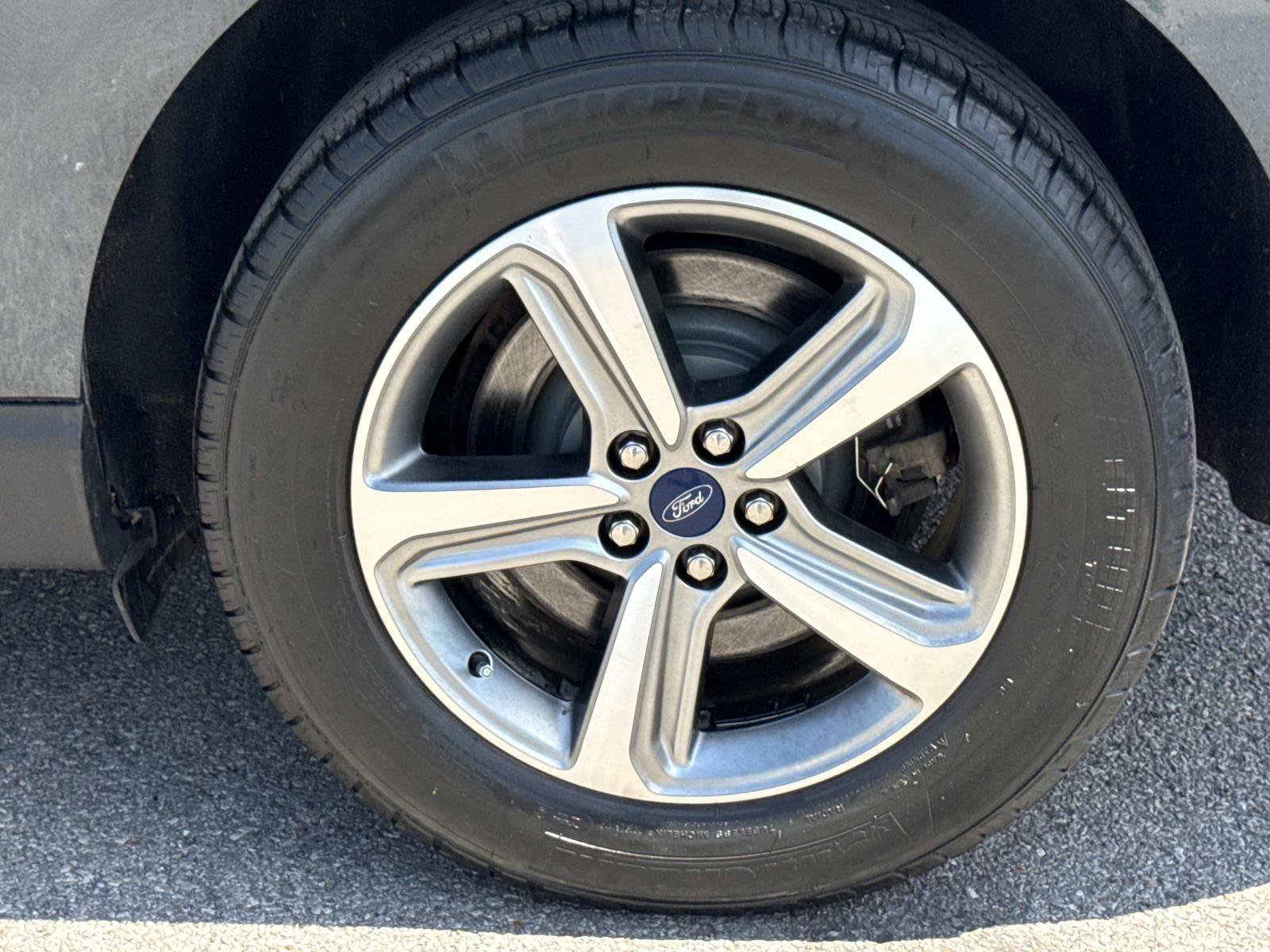 Used 2022 Ford Edge - photo 5