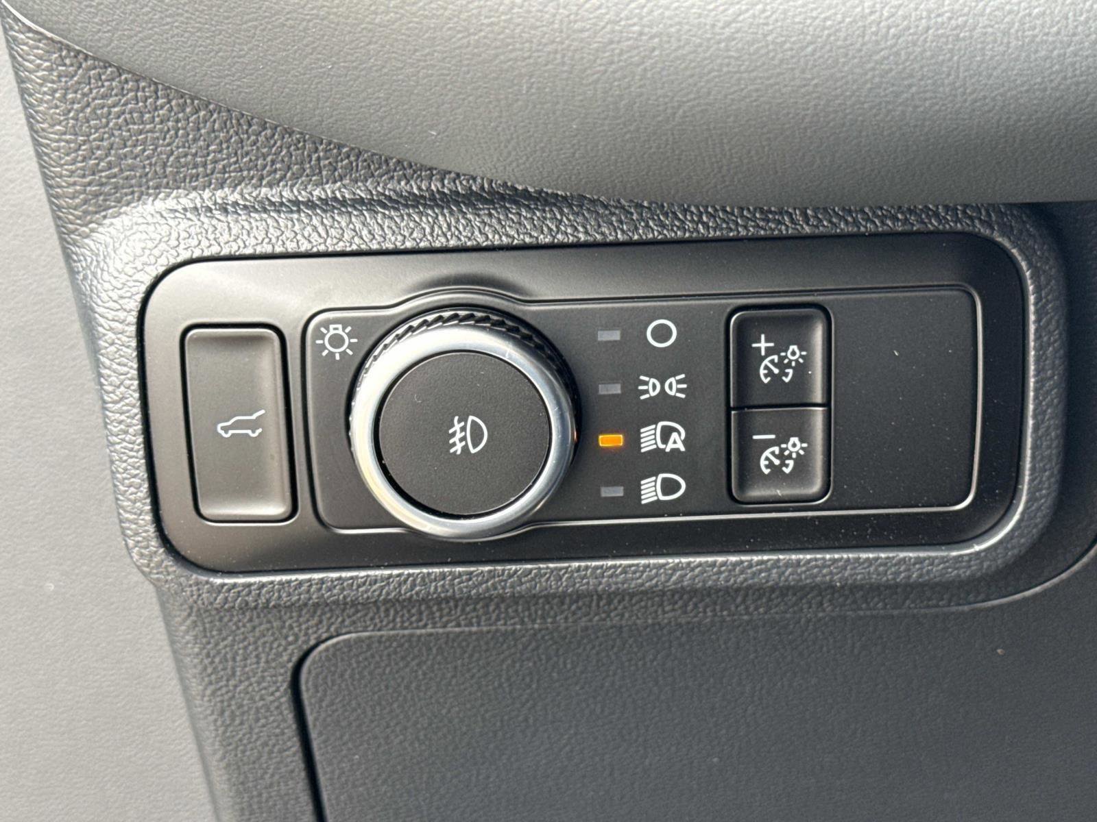 Used 2026 Ford Explorer - photo 20