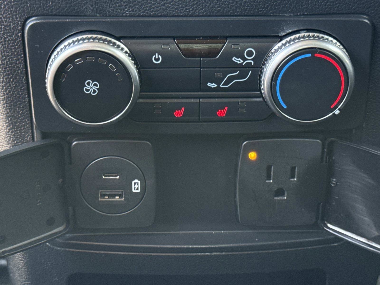 Used 2020 Ford Explorer - photo 17