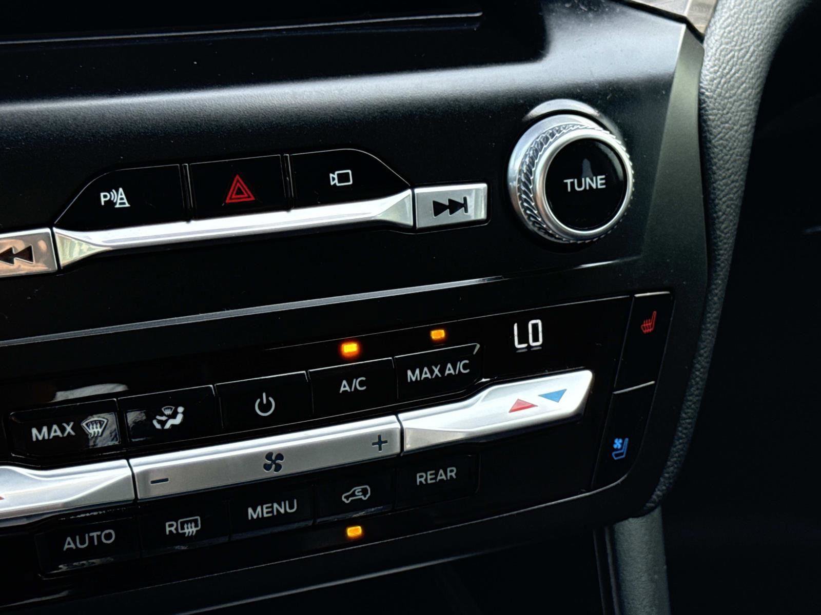 Used 2020 Ford Explorer - photo 25
