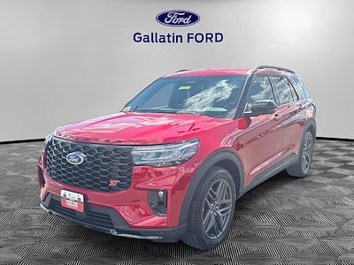 Used 2025 Ford Explorer - photo 1