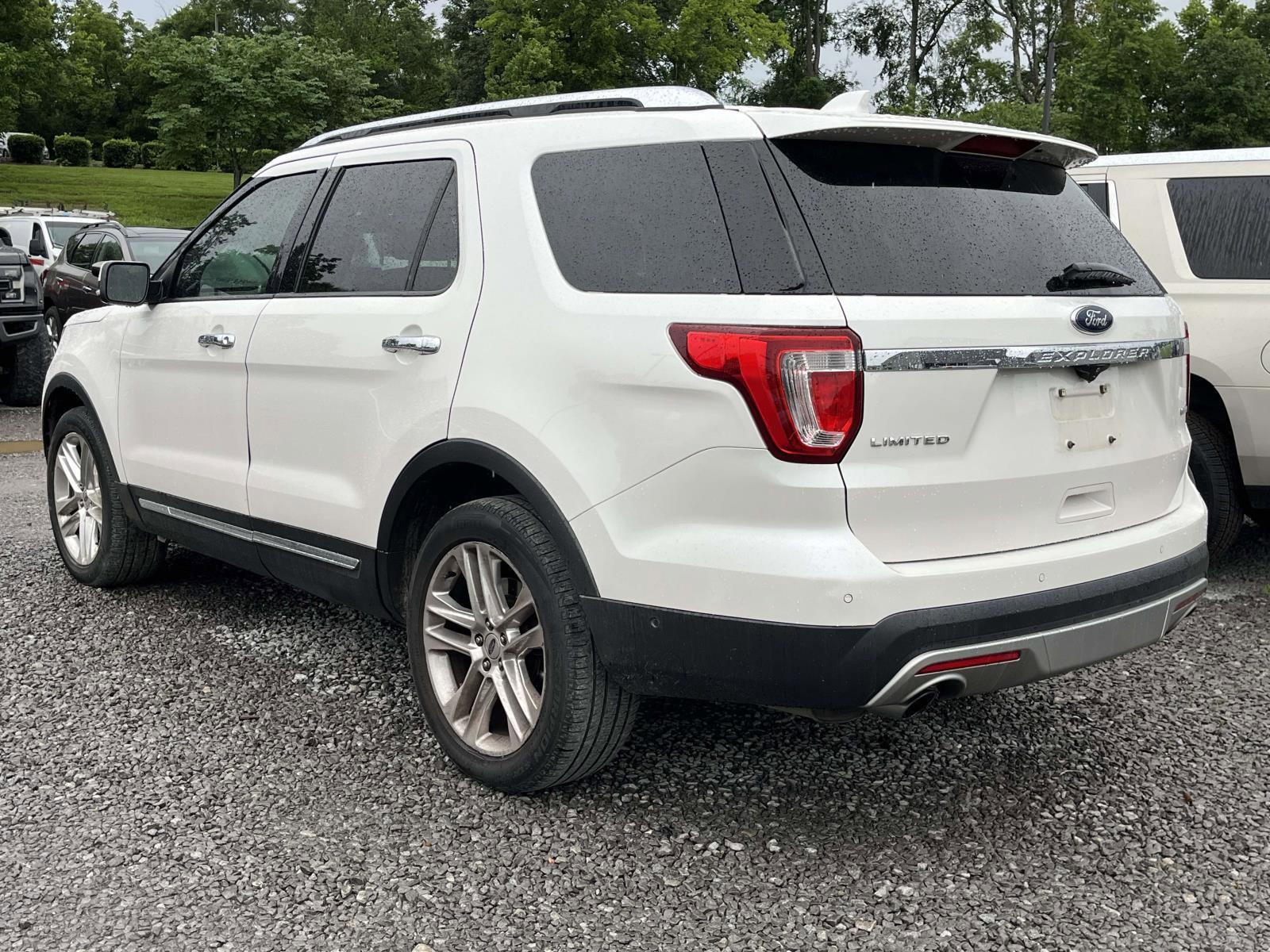 Used 2016 Ford Explorer - photo 5