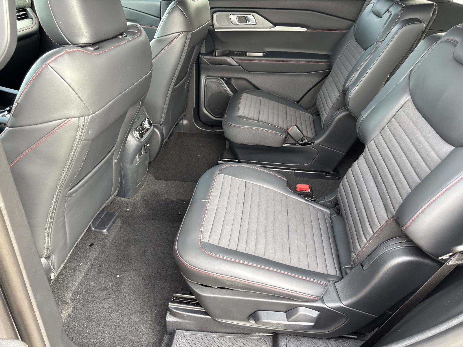 New 2026 Ford Explorer - photo 18
