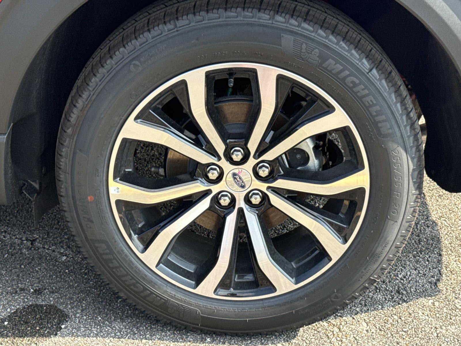 New 2026 Ford Explorer - photo 11