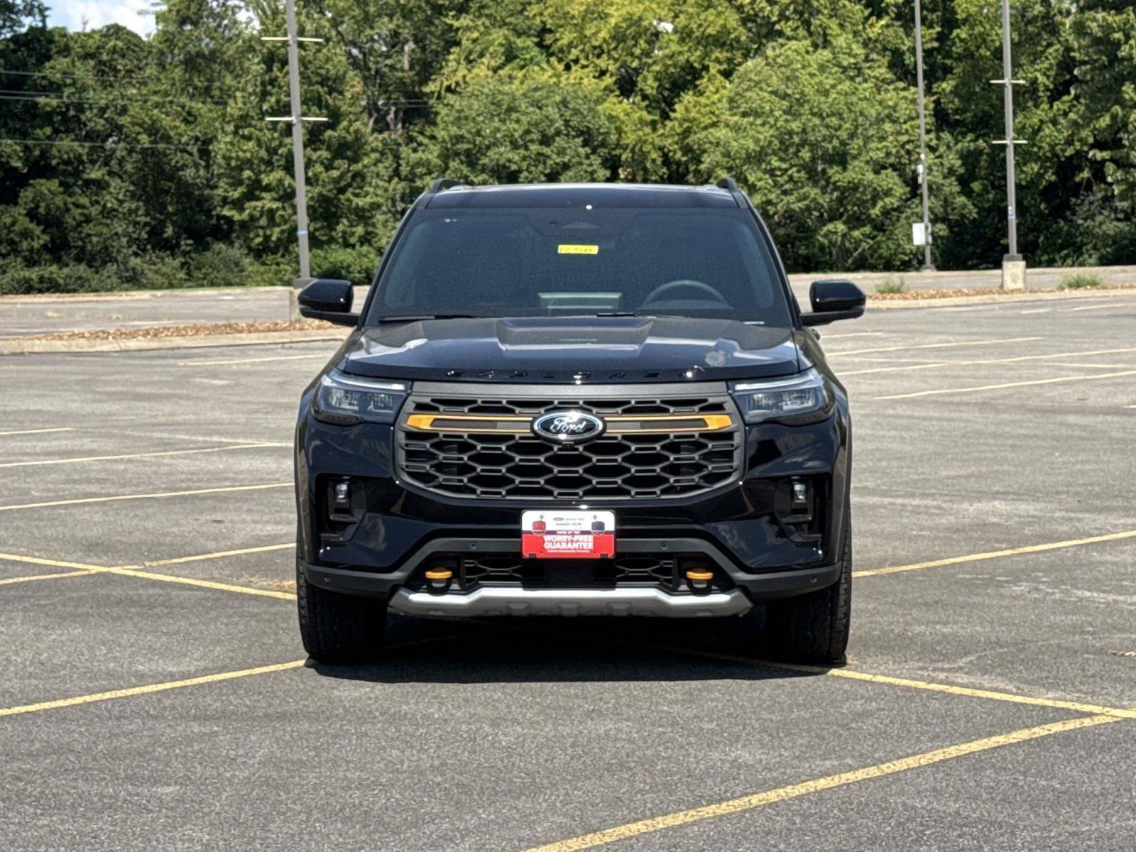 New 2026 Ford Explorer - photo 2