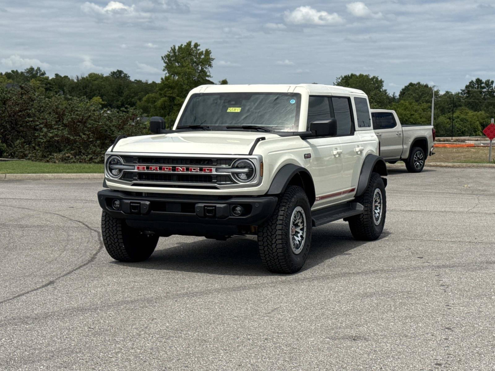 New 2026 Ford Bronco - photo 2