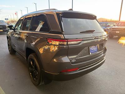 Used 2023 Jeep Grand Cherokee - photo 1
