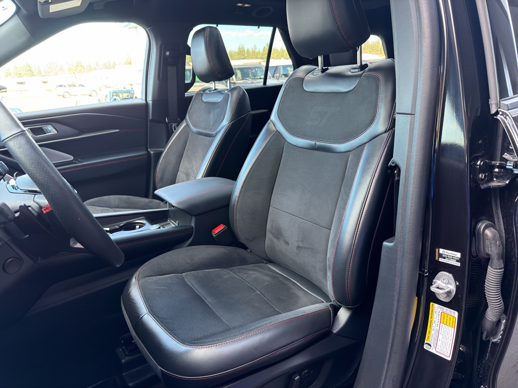 Used 2025 Ford Explorer - photo 21