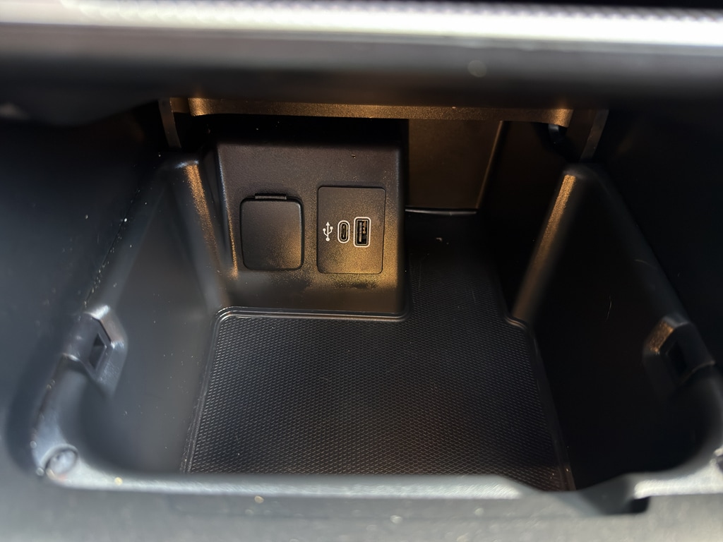 Used 2025 Ford Explorer - photo 35