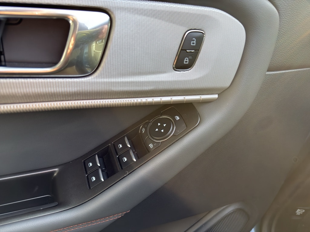 New 2026 Ford Explorer - photo 18