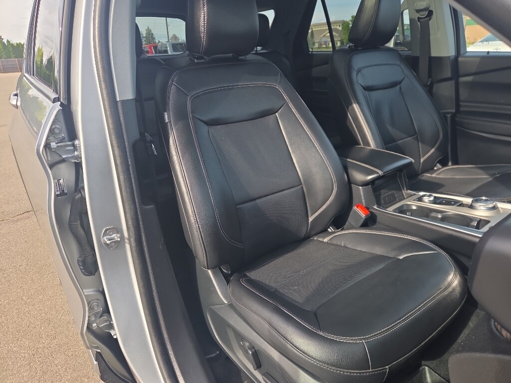 Used 2023 Ford Explorer - photo 33