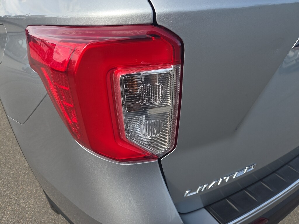 Used 2023 Ford Explorer - photo 7
