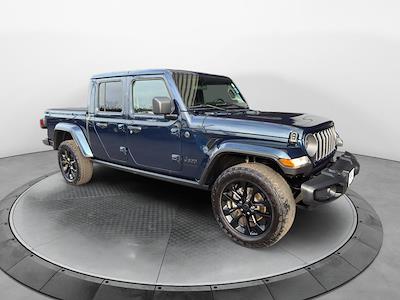 Used 2025 Jeep Gladiator - photo 1