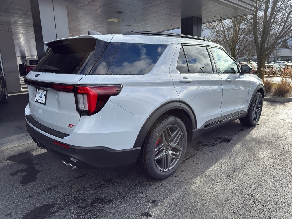 New 2026 Ford Explorer - photo 2