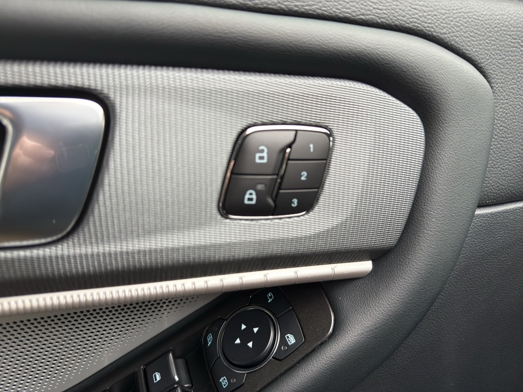New 2026 Ford Explorer - photo 18