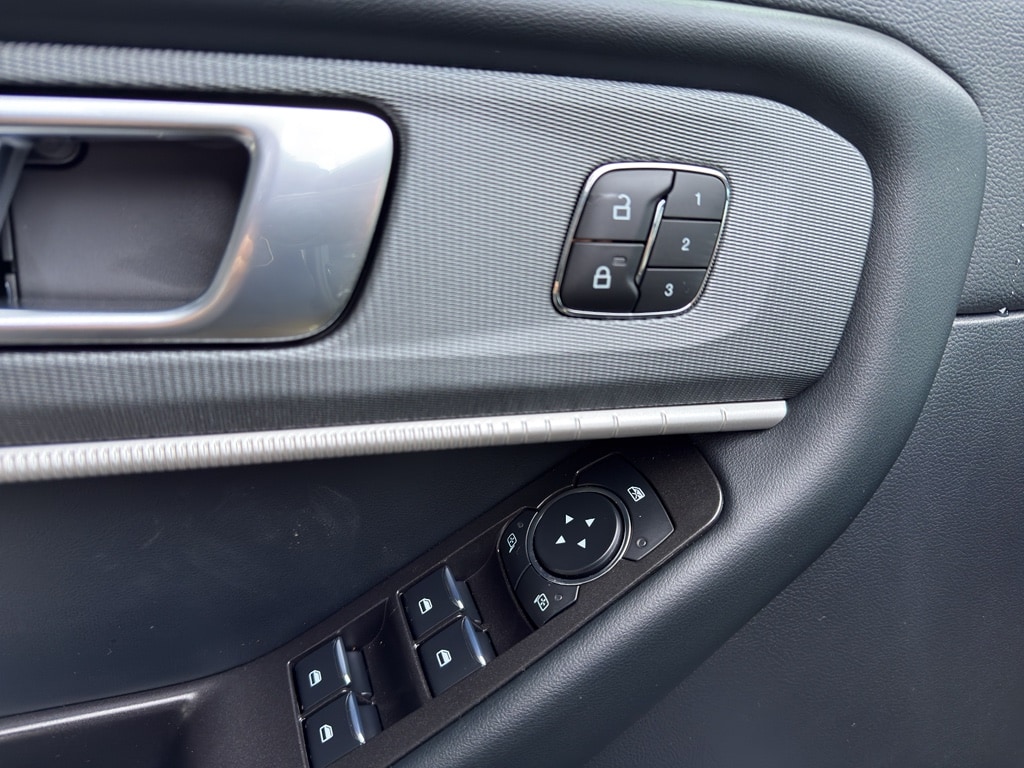 New 2026 Ford Explorer - photo 15