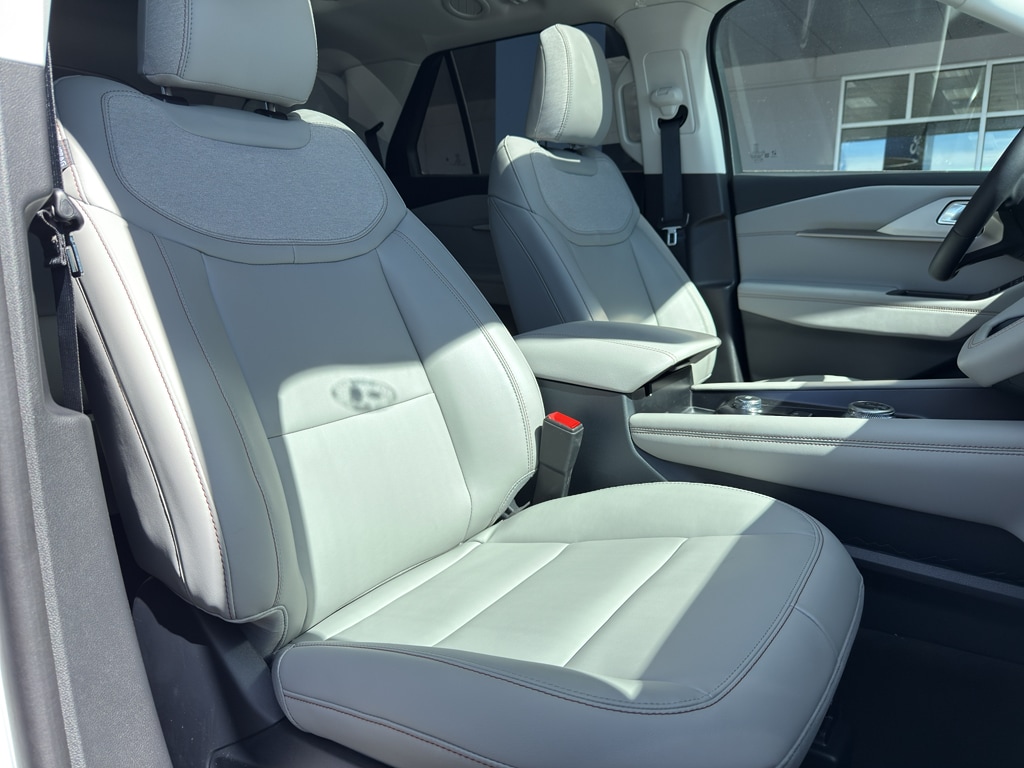 New 2026 Ford Explorer - photo 32