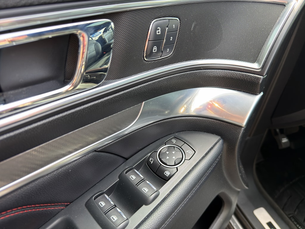 Used 2018 Ford Explorer - photo 22