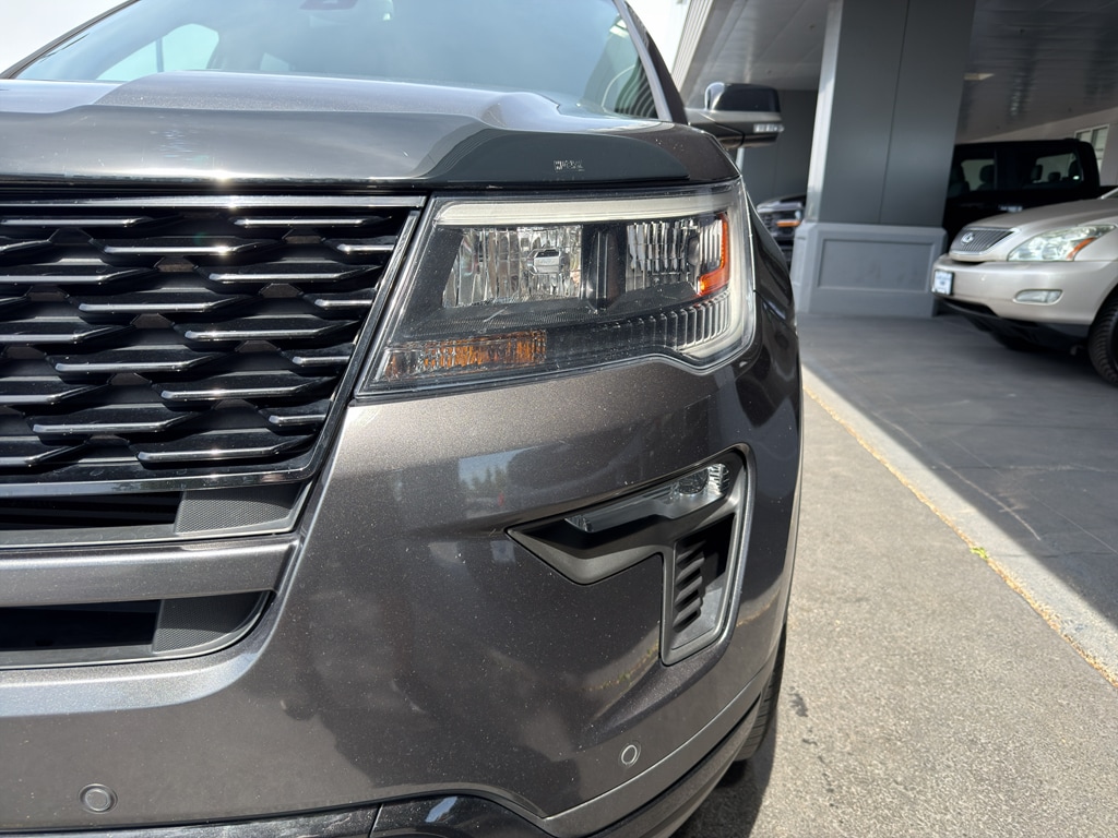 Used 2018 Ford Explorer - photo 6