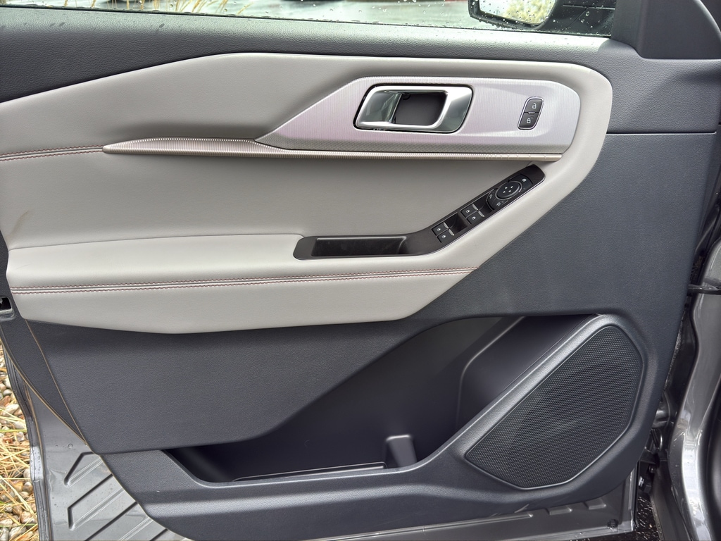 New 2026 Ford Explorer - photo 17