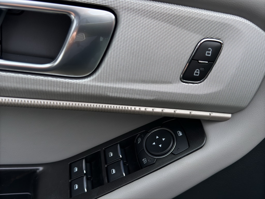 New 2026 Ford Explorer - photo 18