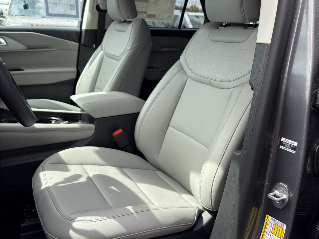 New 2026 Ford Explorer - photo 19