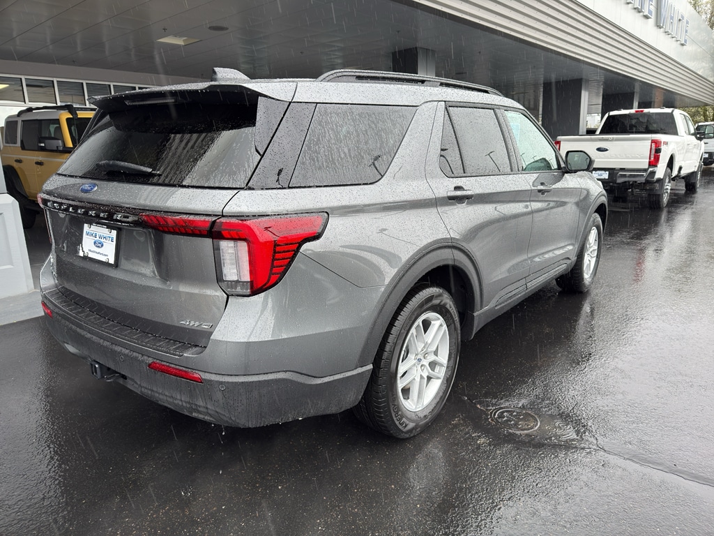 New 2026 Ford Explorer - photo 2