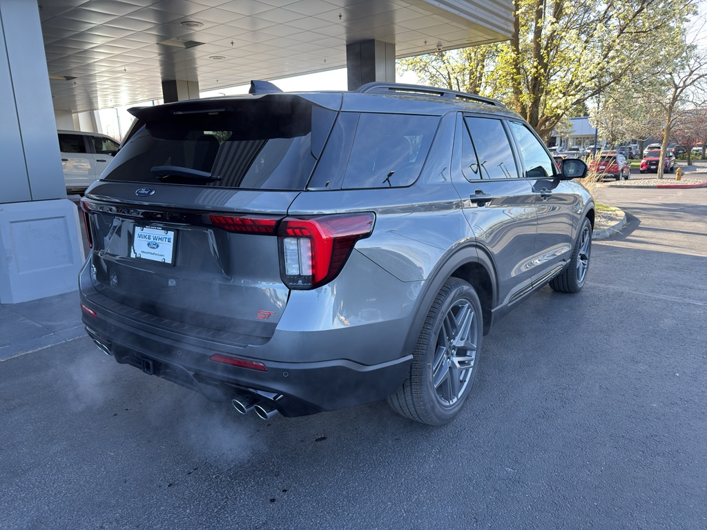 New 2026 Ford Explorer - photo 2