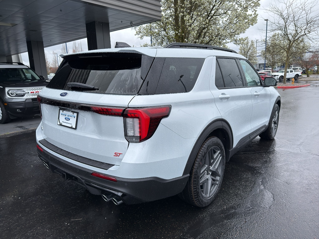 New 2026 Ford Explorer - photo 2