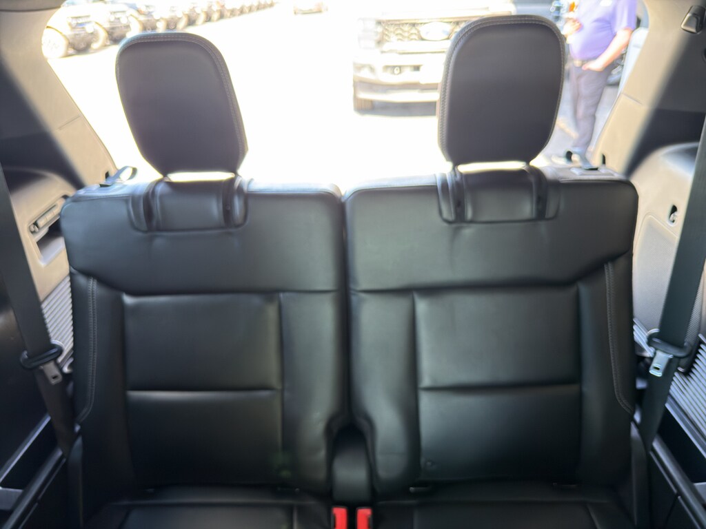 Used 2020 Ford Explorer - photo 6