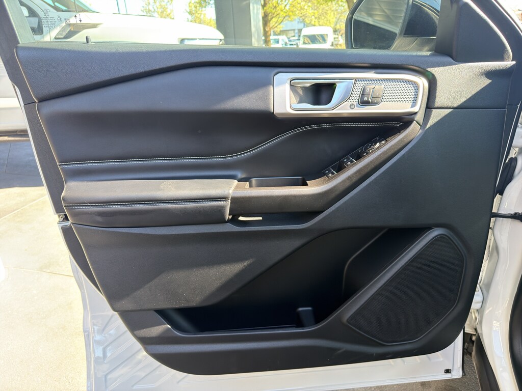 Used 2020 Ford Explorer - photo 24