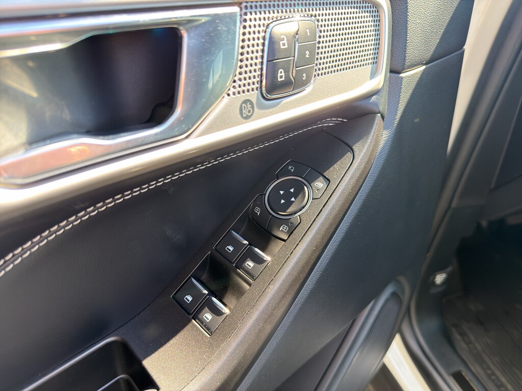 Used 2020 Ford Explorer - photo 25