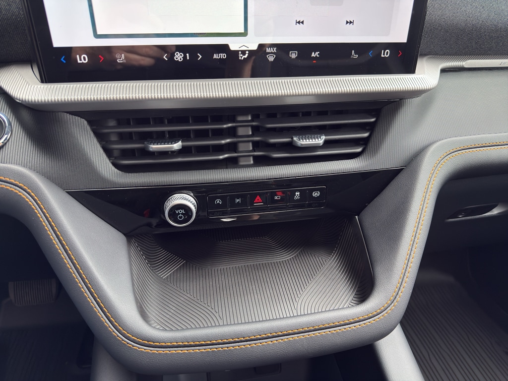 New 2026 Ford Explorer - photo 32