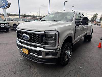2025 Ford F-350 Crew Cab DRW 4WD Pickup for sale #638910 - photo 2