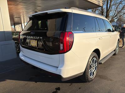 Used 2025 Ford Expedition - photo 1