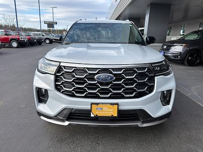 Used 2025 Ford Explorer - photo 1