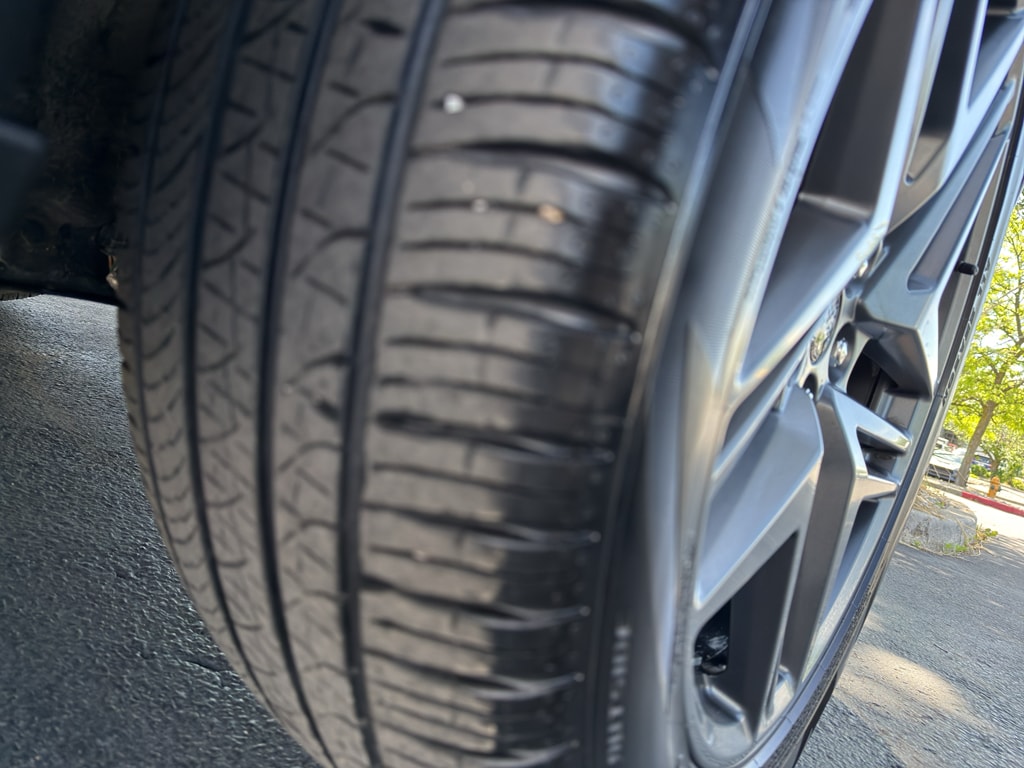 Used 2025 Ford Explorer - photo 15