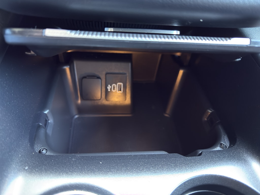 Used 2025 Ford Explorer - photo 32