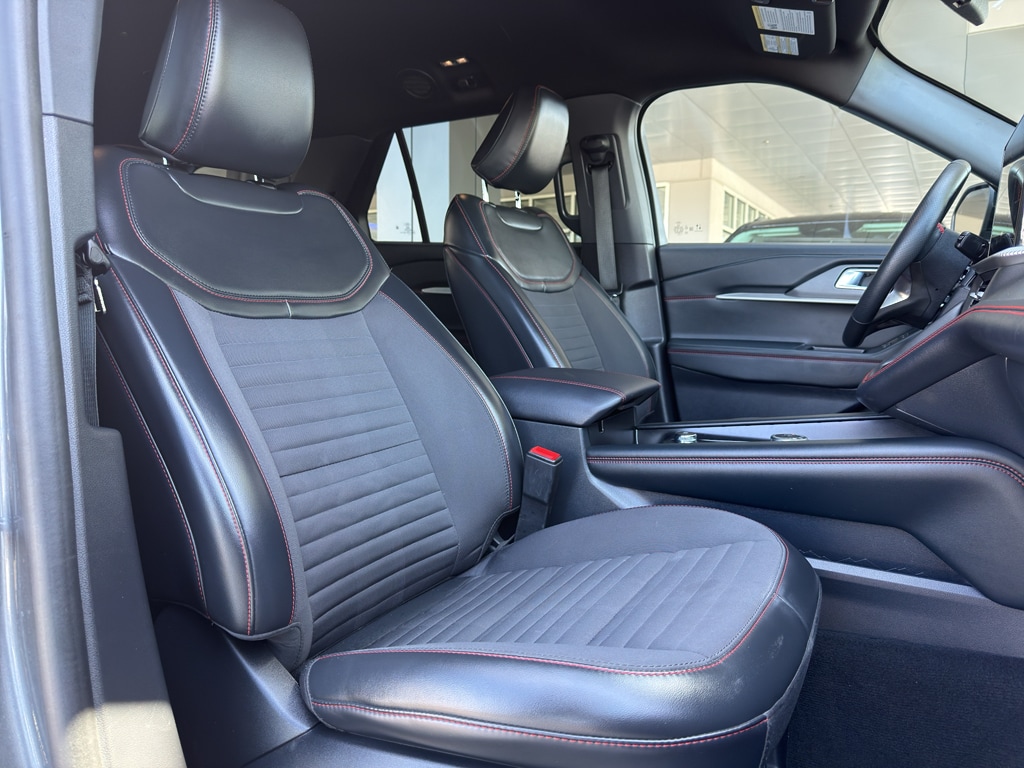 Used 2025 Ford Explorer - photo 39