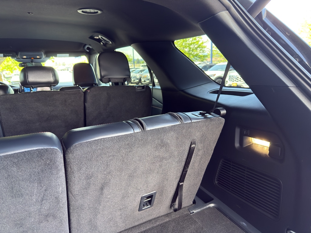 Used 2025 Ford Explorer - photo 10