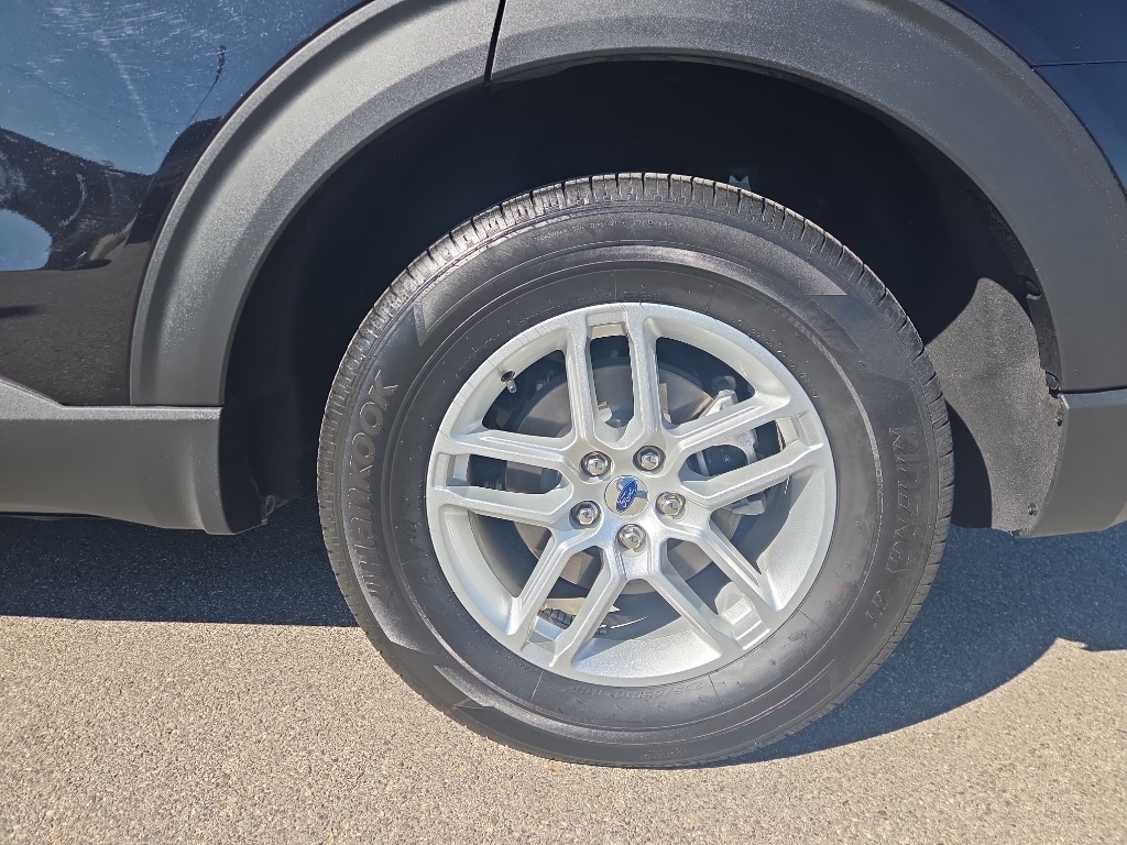 Used 2025 Ford Explorer - photo 10