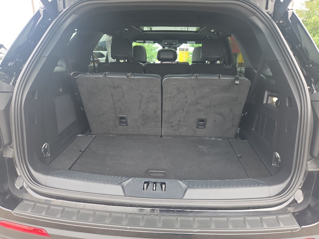 Used 2025 Ford Explorer - photo 15