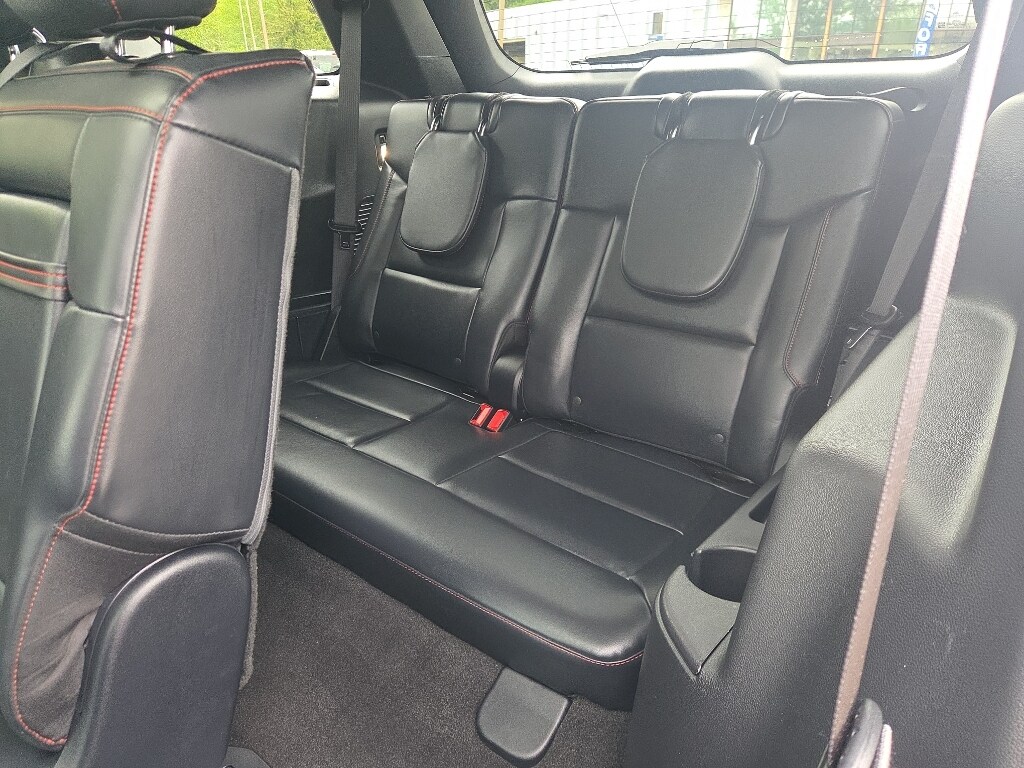 Used 2025 Ford Explorer - photo 16