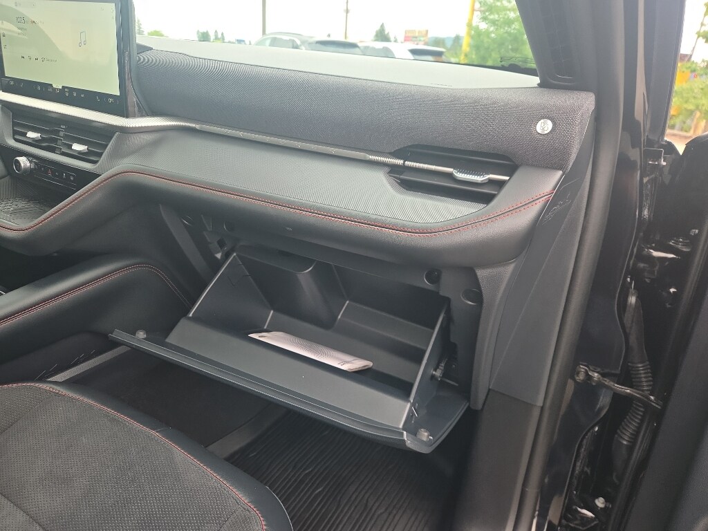 Used 2025 Ford Explorer - photo 37