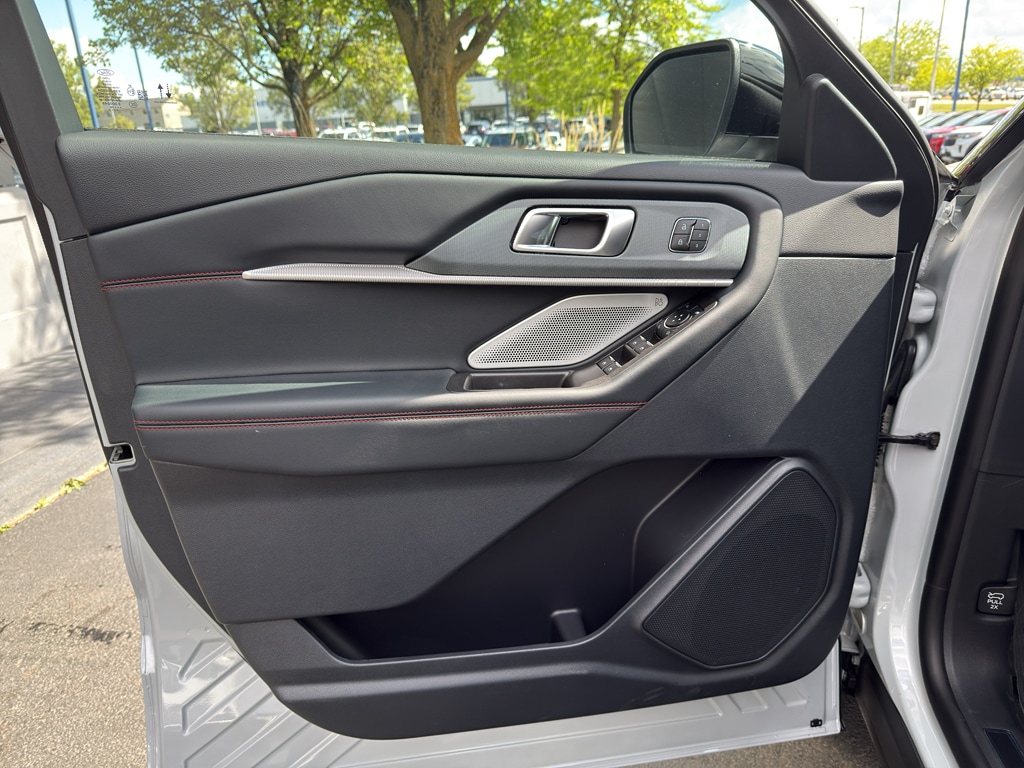 New 2026 Ford Explorer - photo 18