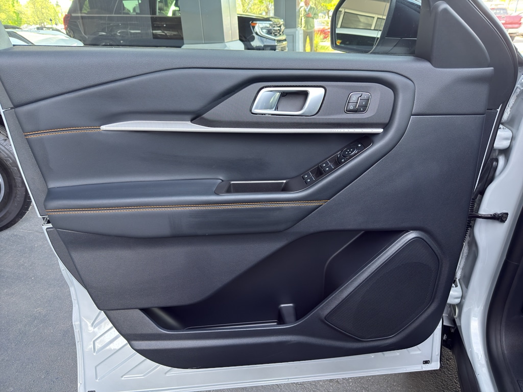 New 2026 Ford Explorer - photo 16