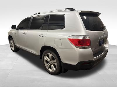 Used 2013 Toyota Highlander - photo 1