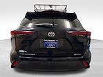 2024 Toyota Highlander AWD SUV for sale #F25638B - photo 3