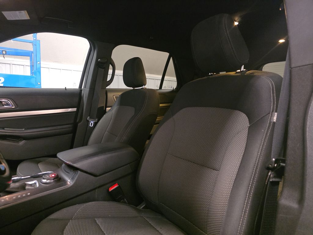 Used 2018 Ford Explorer - photo 20
