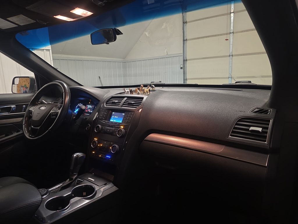 Used 2018 Ford Explorer - photo 29